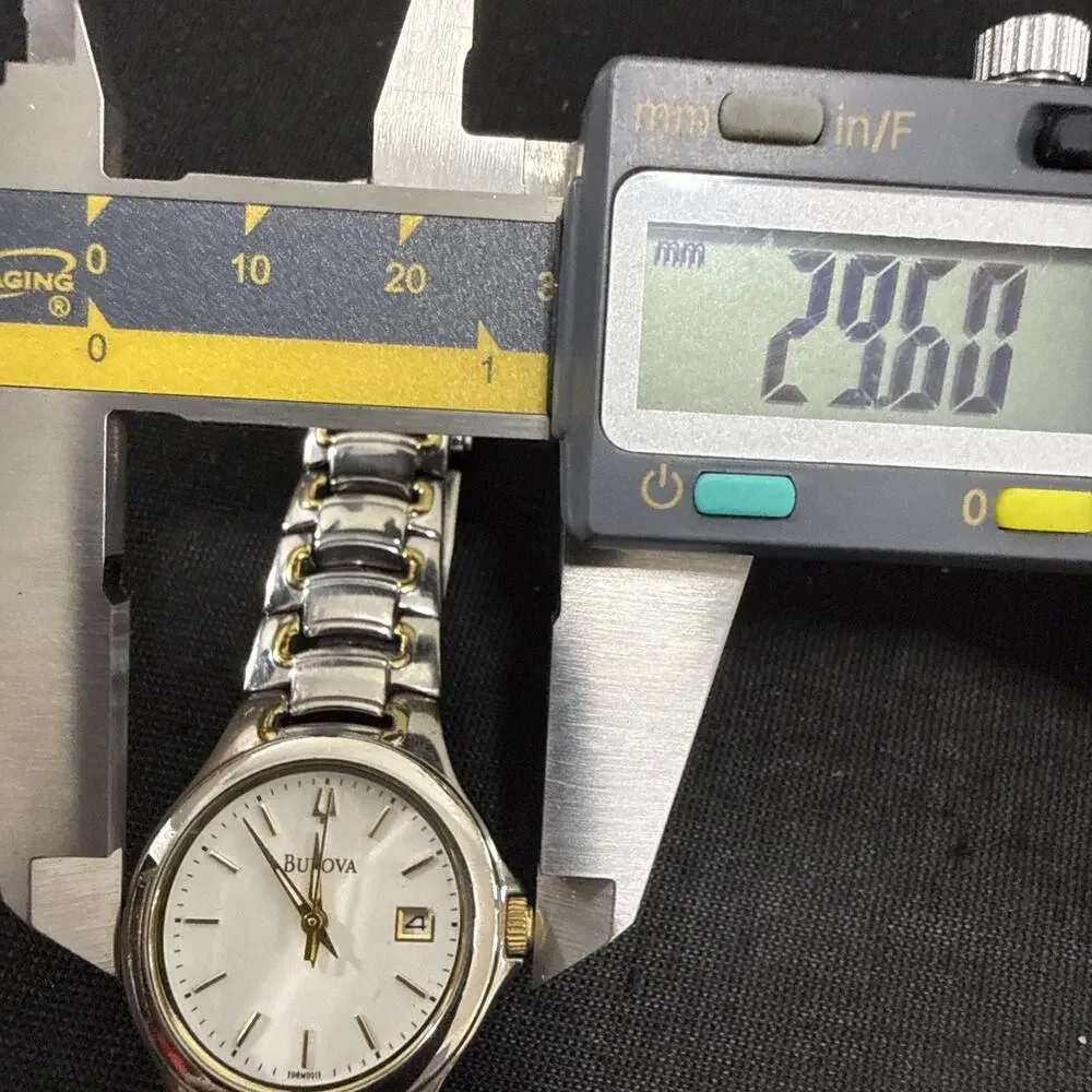 Women's Bulova 98M001 Watch New Battery 29mm Case Mother Of Pearl 5.75 Band (Z5)
